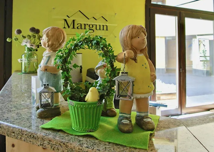 Daire Residenza Chesa Margun 14-2 By Interhome *